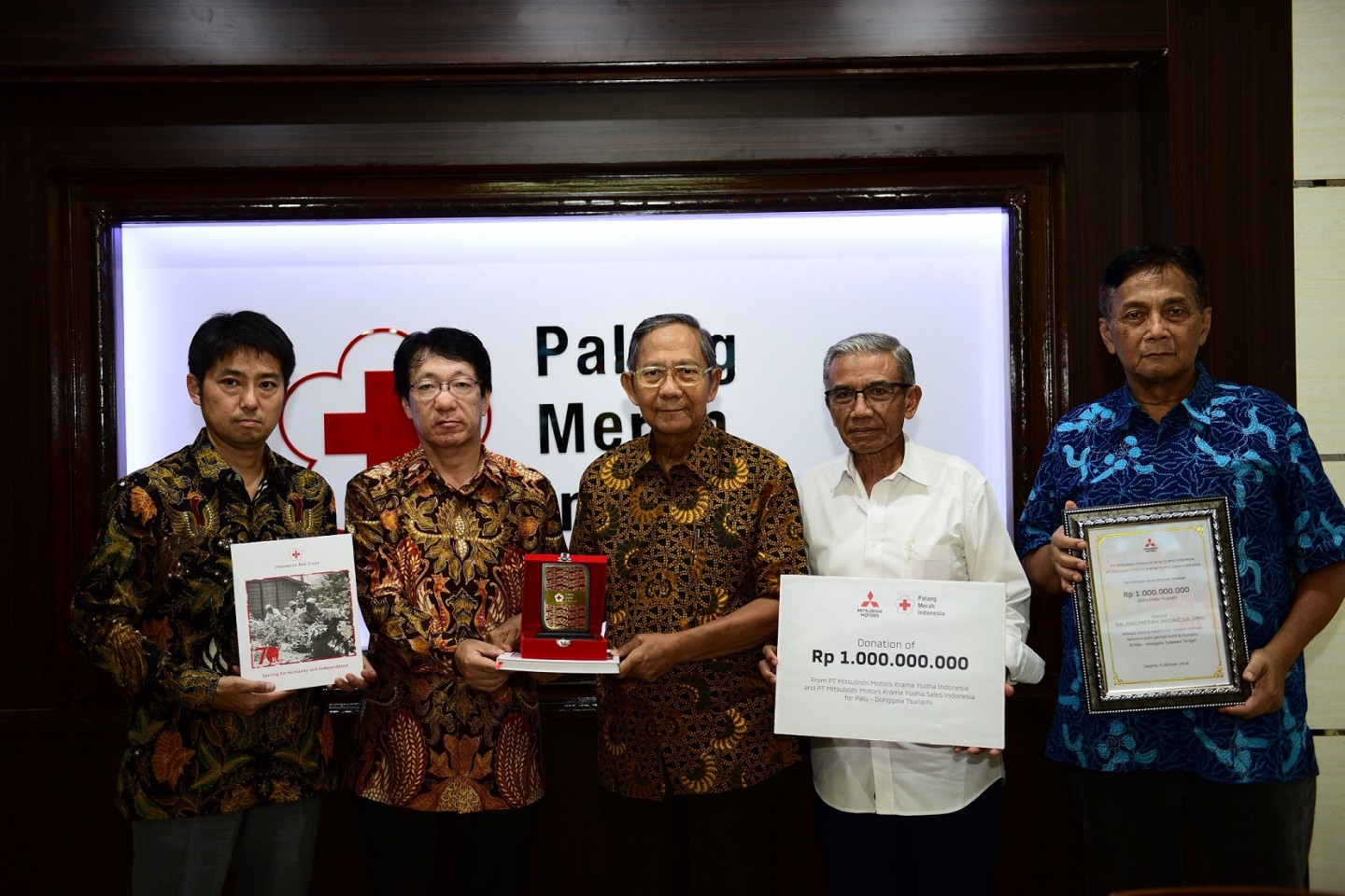 Bantuan Mitsubishi Motors Untuk Korban Gempa di Sulawesi, Indonesia