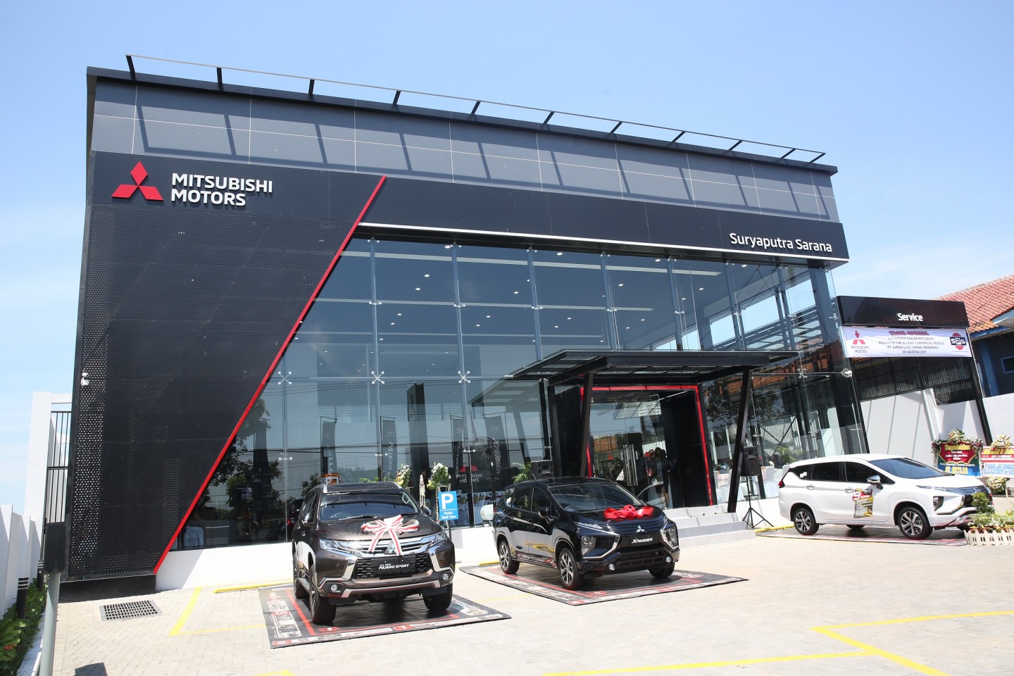 Mitsubishi Motors Resmikan Dealer Kendaraan Penumpang Pertama di Indramayu