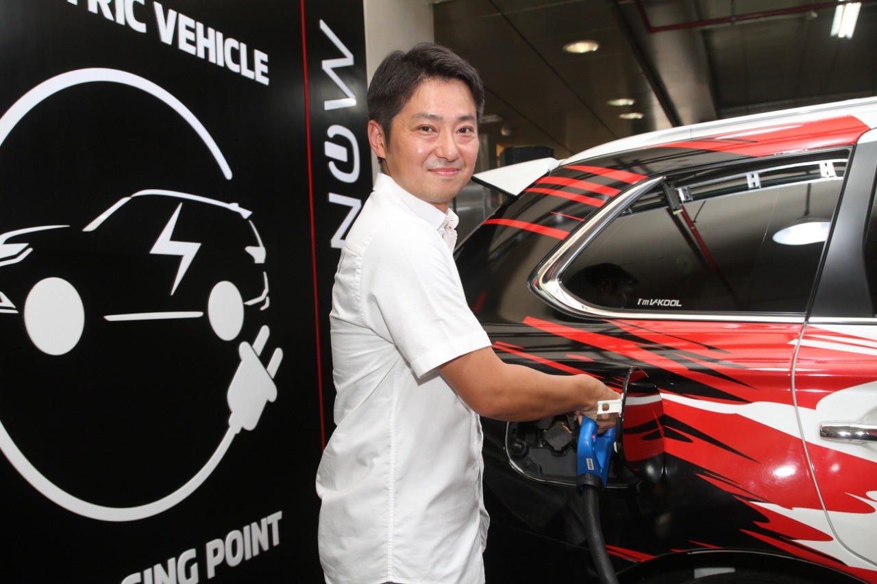 Mitsubishi Sediakan Pengisian Daya Cepat Bagi Mobil Listrik di Plaza Senayan