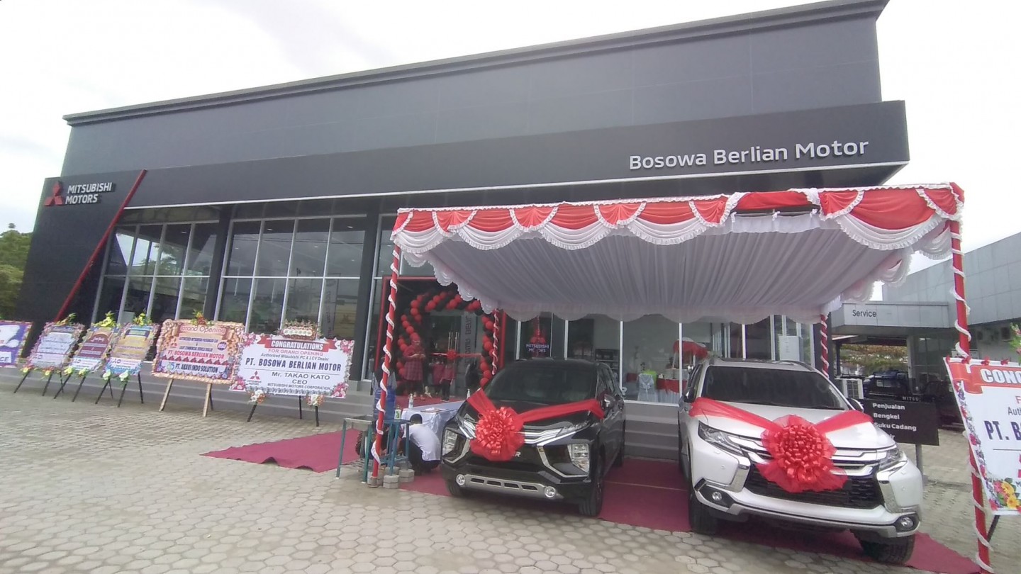 Mitsubishi Motors Resmikan Diler Kendaraan Penumpang Pertama di Papua