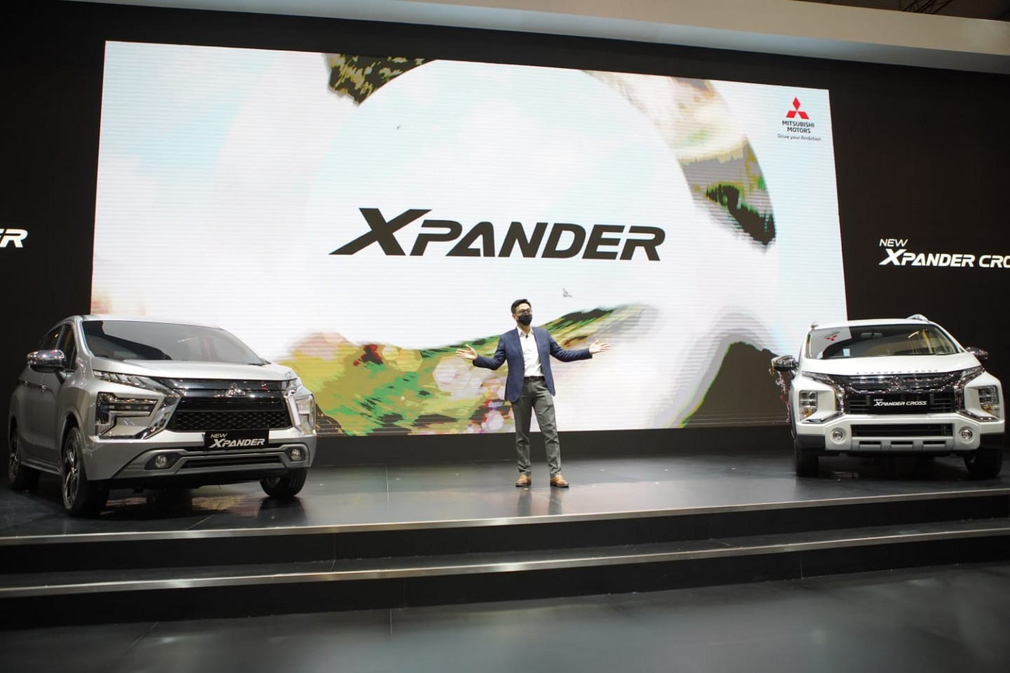Mitsubishi Hadirkan New Xpander dan New Xpander Cross di GIIAS 2021