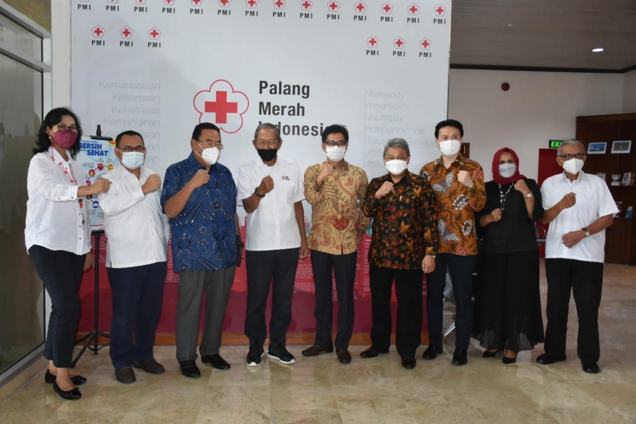 Mitsubishi Krama Yudha Automotive Group Donasikan Rp 2 Miliar kepada Palang Merah Indonesia untuk Penanggulangan Bencana Alam dan Pengembangan Bank Plasma Darah PMI