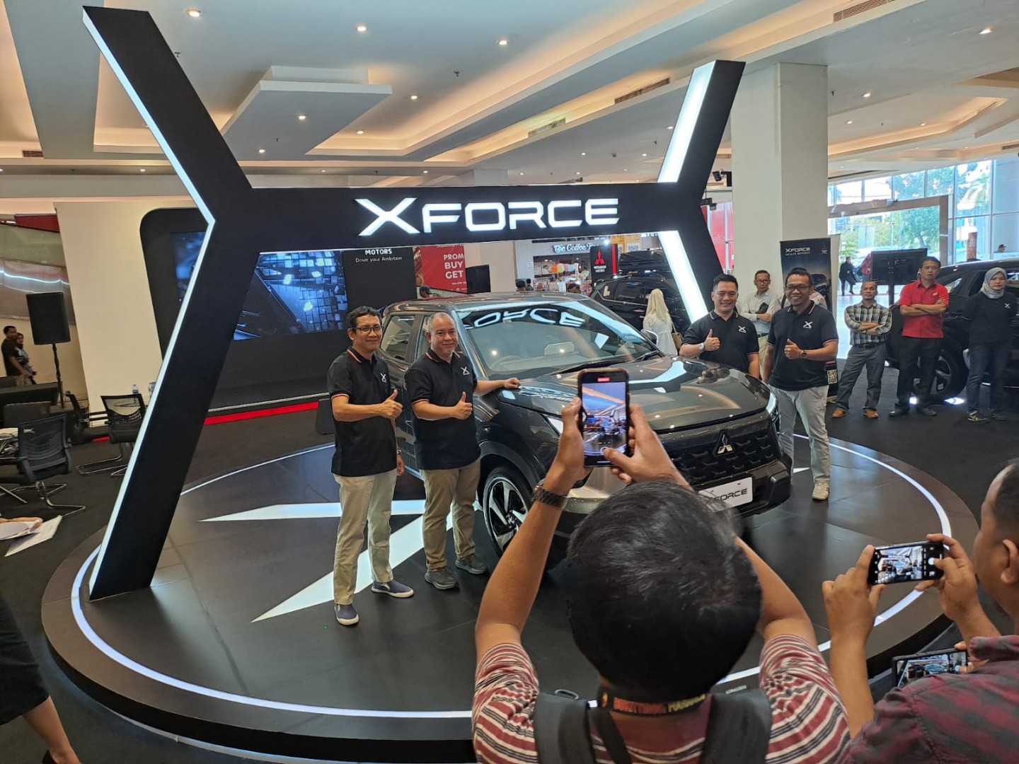 News and Article XFORCE - Perkenalan Mitsubishi XFORCE Berlanjut, MMKSI Ajak Masyarakat Kota Padang Kunjungi Auto Show Minggu Ini
