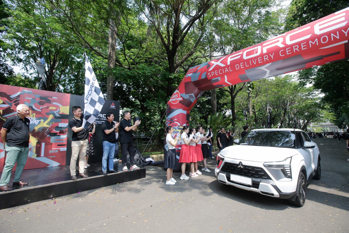 Special Delivery Ceremony Untuk Konsumen Mitsubishi XFORCE