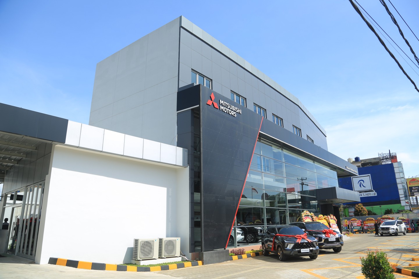 Peresmian Diler Mitsubishi Motors yang ke 175 di Indonesia Bersama Srikandi Group