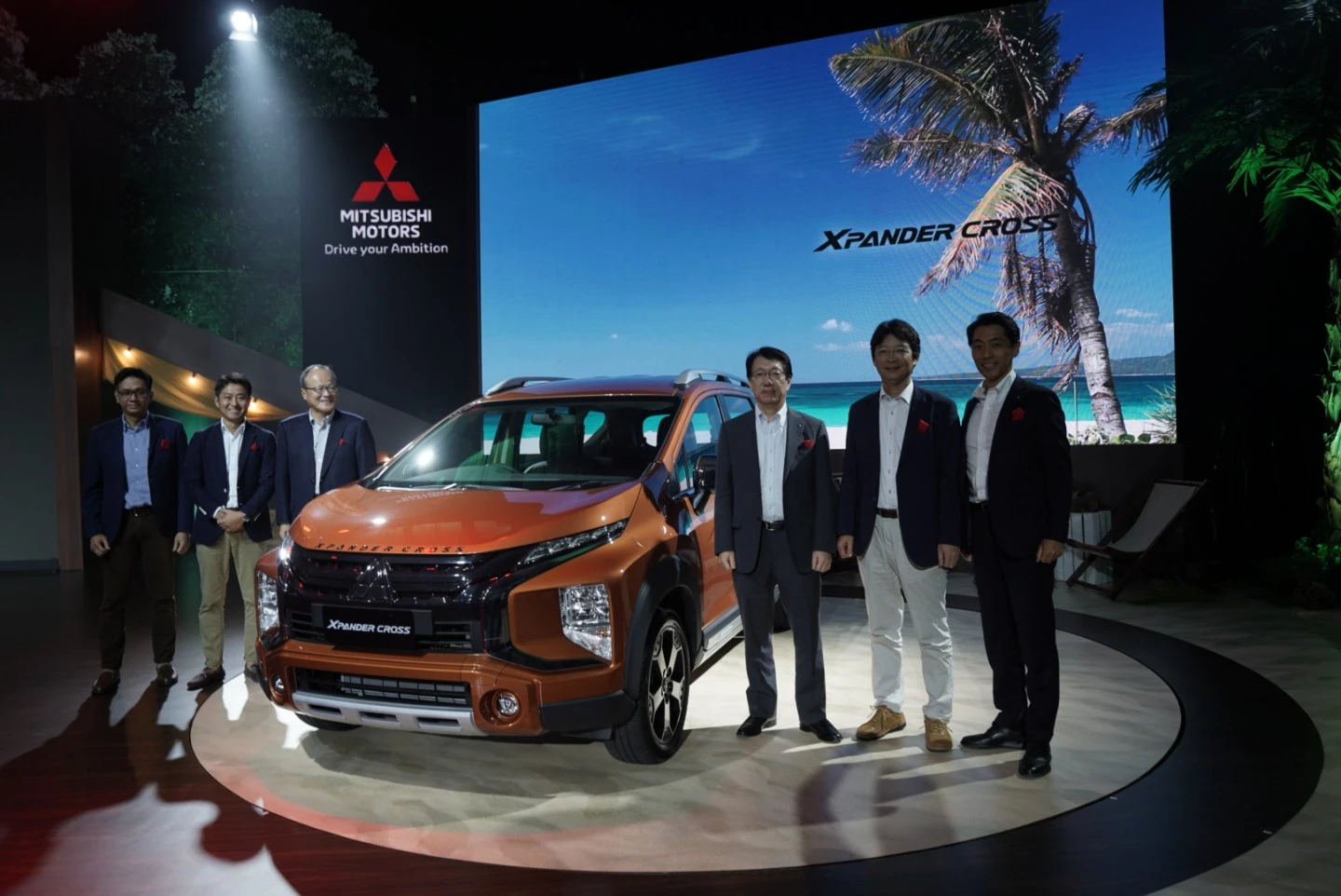 New Crossover MPV: Mitsubishi XPANDER CROSS Resmi Diluncurkan Pertama Kali di Indonesia