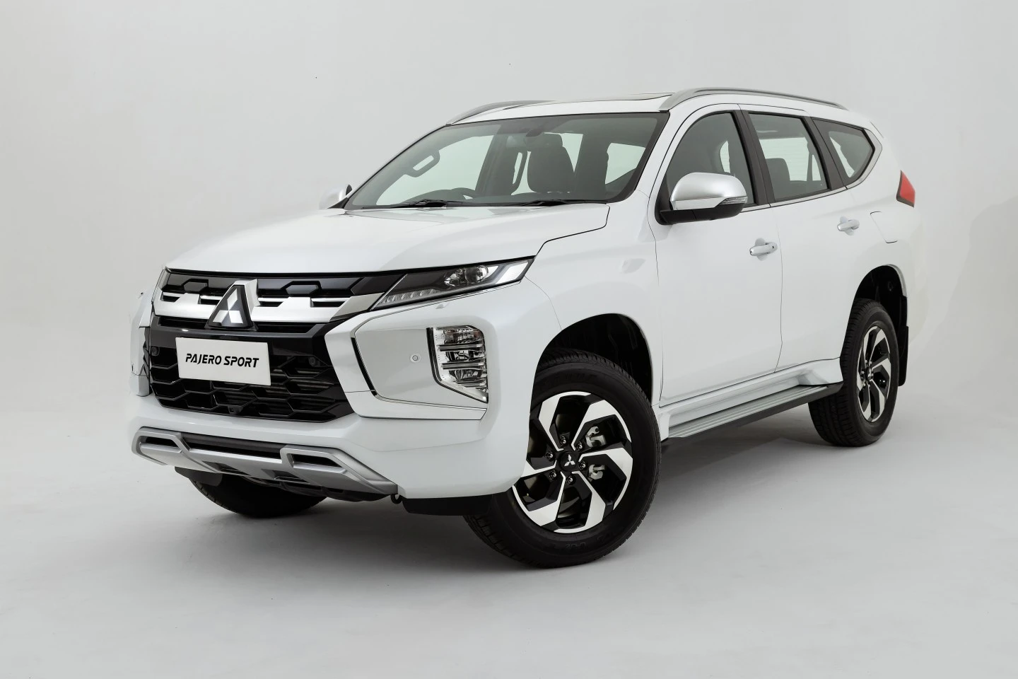 15 Poin Penyegaran Mitsubishi New Pajero Sport 2024