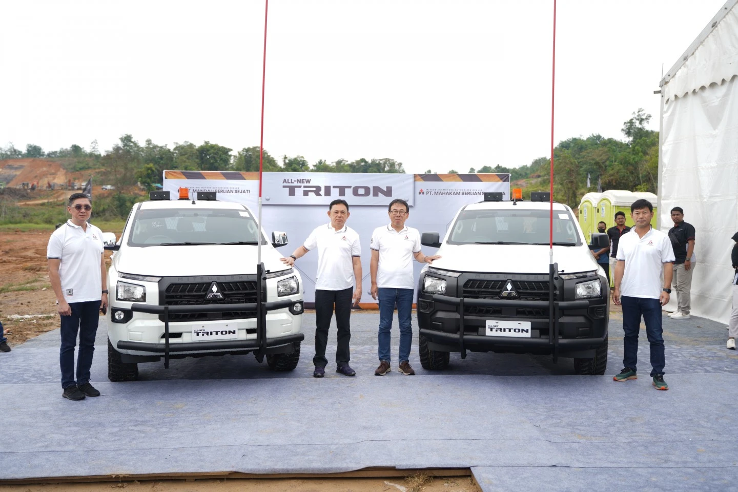 Giliran Kalimantan, MMKSI Ajak Konsumen Jajal Keandalan Mitsubishi All-New Triton di Balikpapan