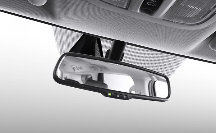New Auto Dimming Rear View Mirror*